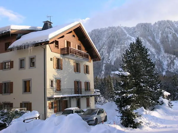 Appartement Arolles Шамони